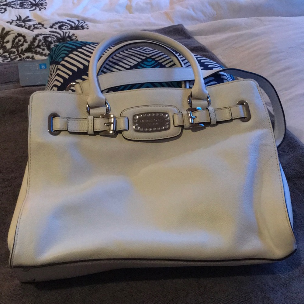 Michael Kors  purse two times used ,,like new